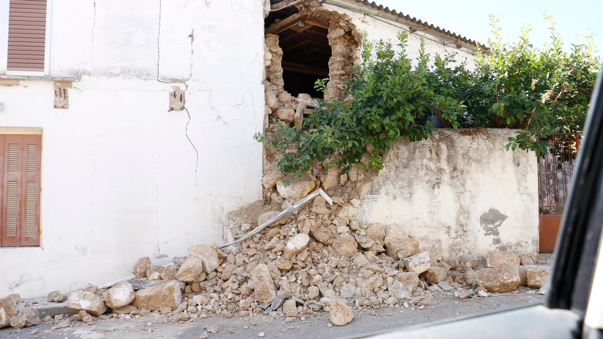 Zemětřesení na Krétě má jednu oběť. Starší domy se ještě mohou zřítit